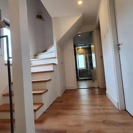 Villa Spacious House In The Heart Of Breda Ulvenhout