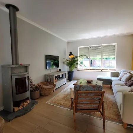 Spacious House In The Heart Of Breda * Ulvenhout